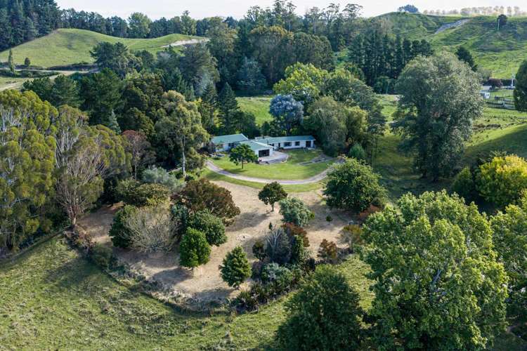 333 Glengarry Road Glengarry_0