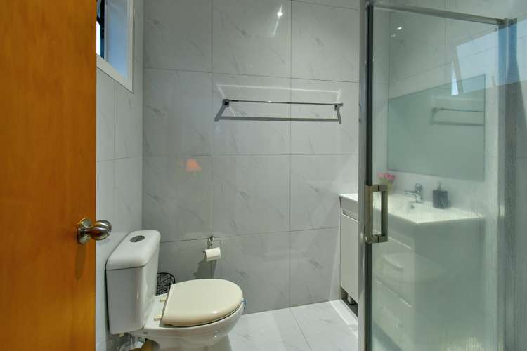 1/33 Landscape Road Papatoetoe_11