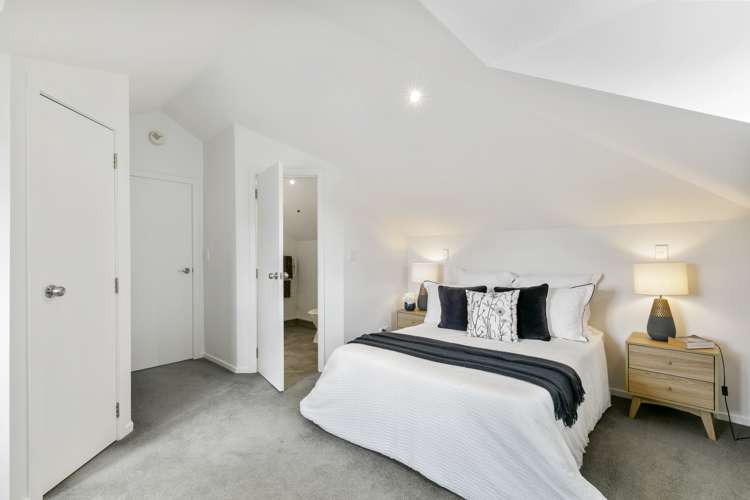 8/245 Adelaide Road Newtown_9