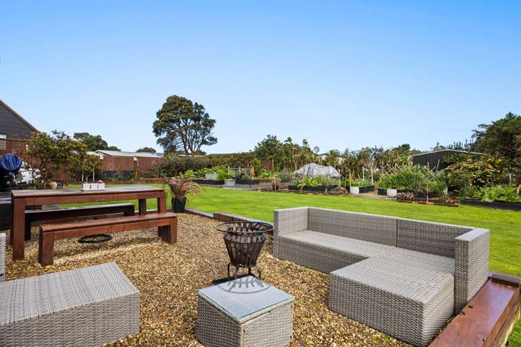 11 Pohutukawa Drive Opunake_10