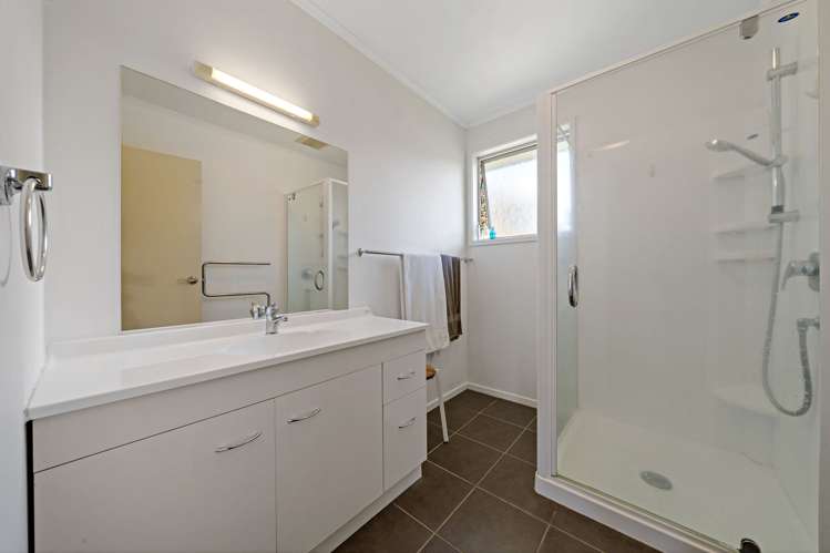 8 Carina Crescent Torbay_14