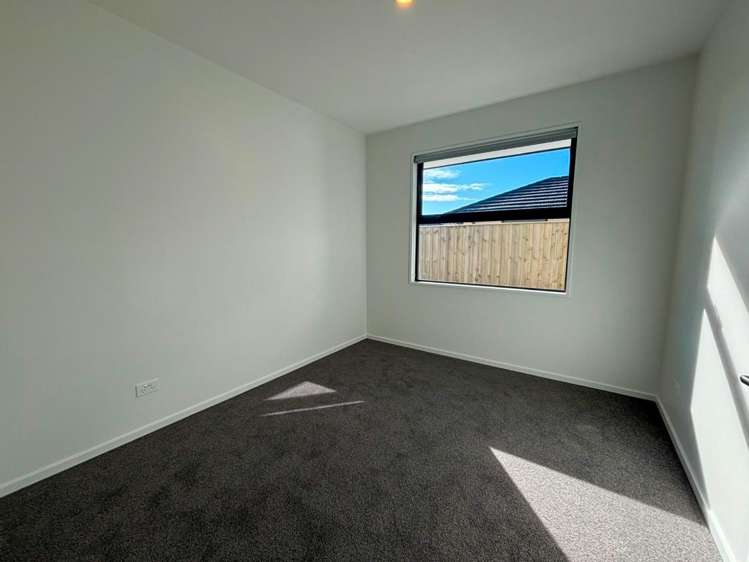 5 Campbell Drive 1476_10