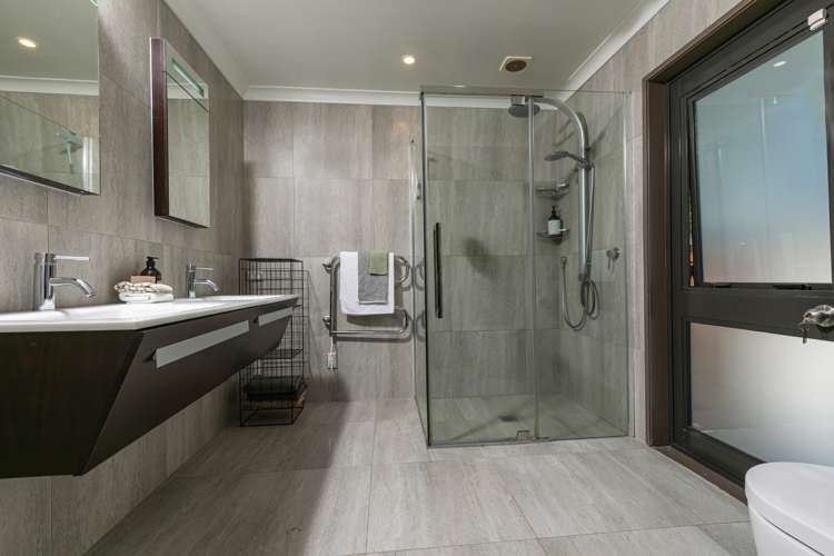 66 Rame Road Greenhithe_18