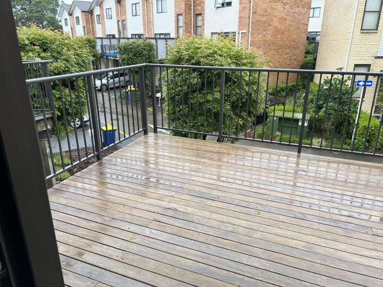 228/172 McLeod Road Te Atatu South_5