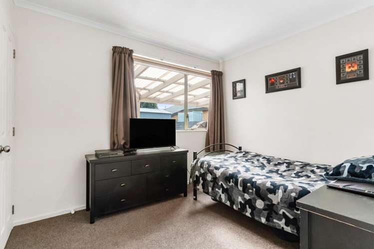 1A Charlenne Close Ranui_15