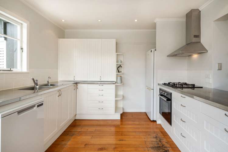 42a Old Lake Road Narrow Neck_14