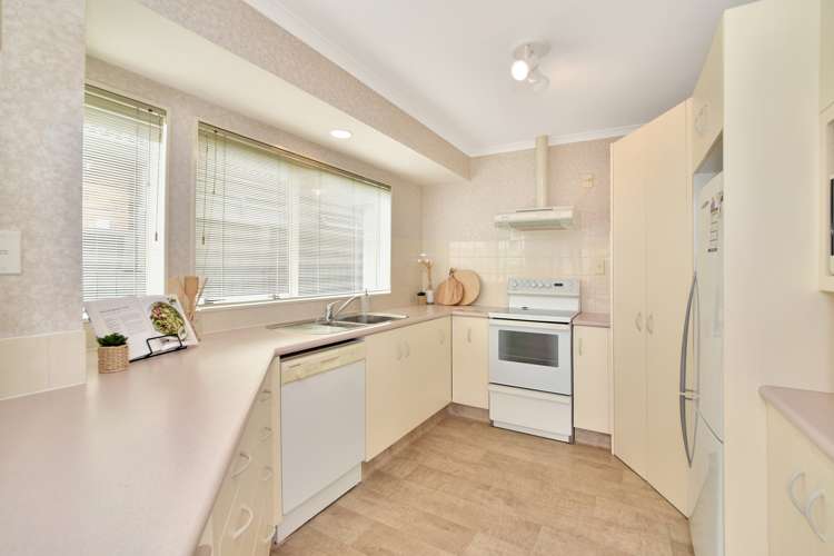 127 Russley Drive Mount Maunganui_7