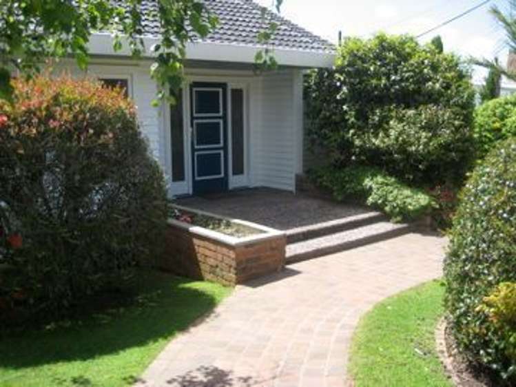 26 Seacliffe Avenue Belmont_14