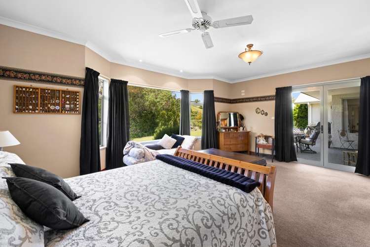 129 Kent Terrace Taradale_17