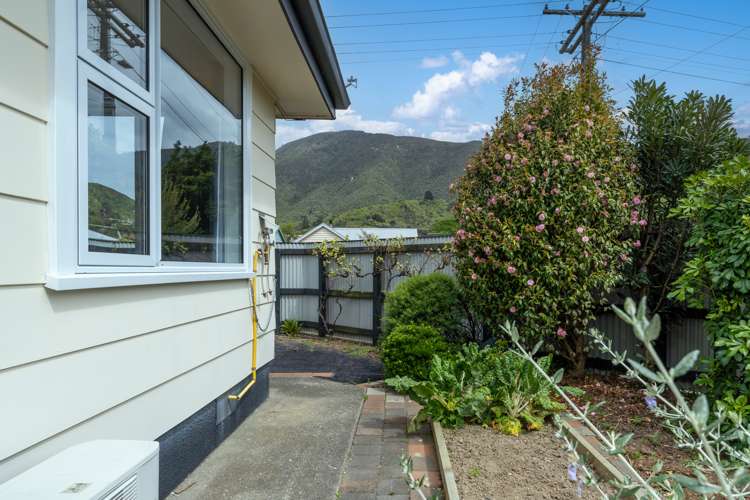 8 Buller Street Picton_20