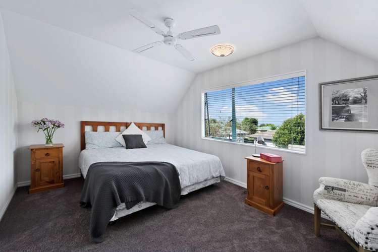 15b Henderson Crescent Parkvale_5