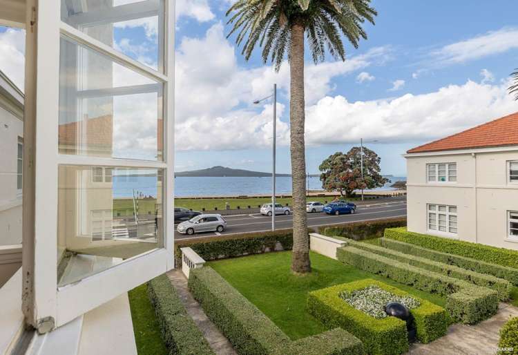 4/105 Tamaki Drive Mission Bay_16