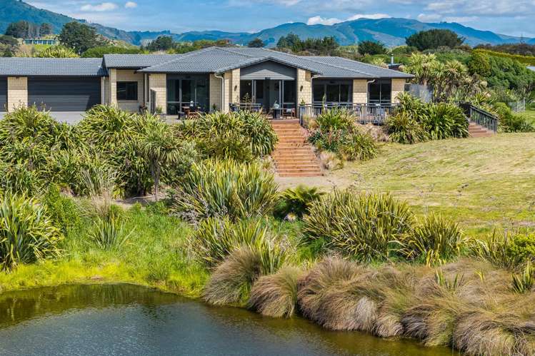 37 Pingao Lane Peka Peka_16