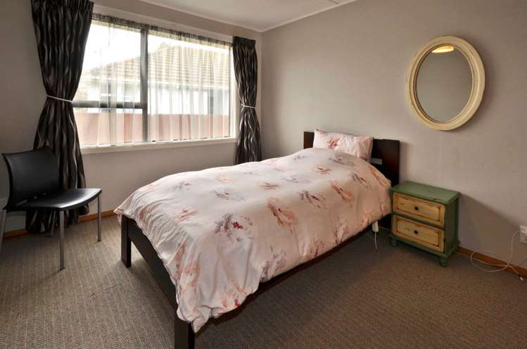 17 De Havilland Street Hornby_4