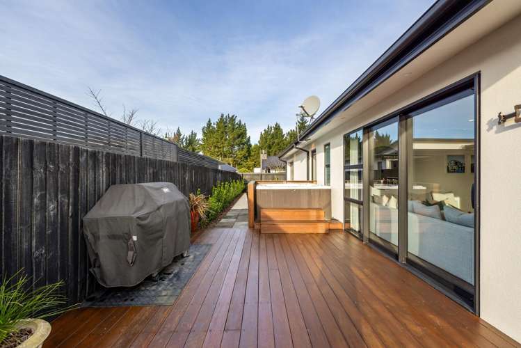 14 Kohunga Crescent Bottle Lake_20