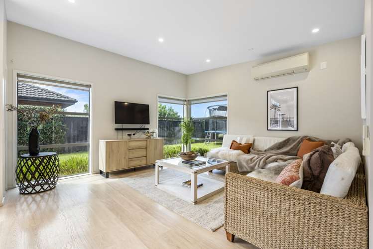 9 Columbia Crescent Beachlands_10