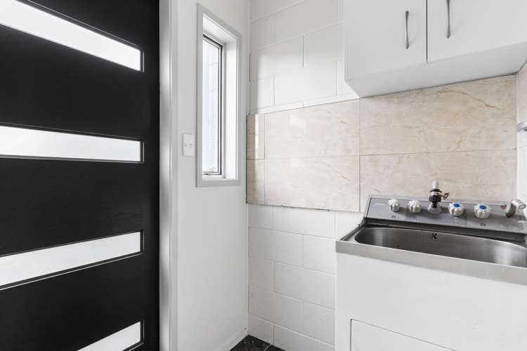 5/106 West Coast Road Glen Eden_9