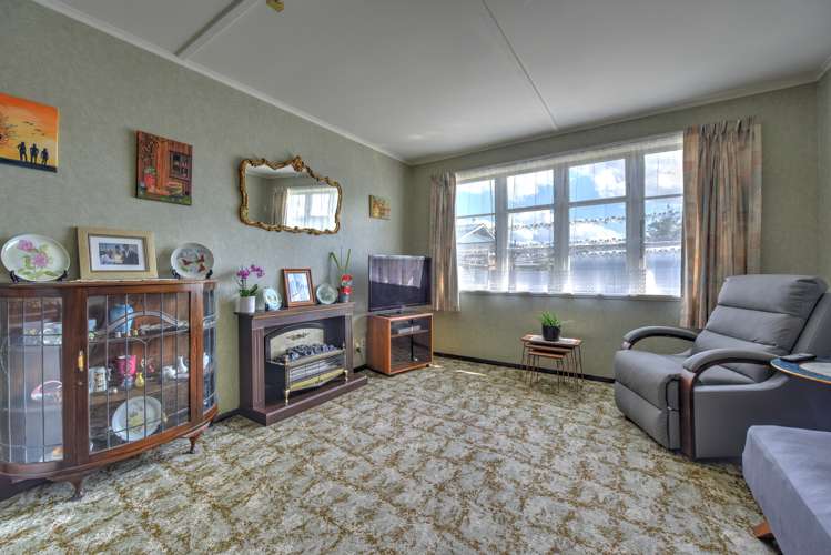 2 Churchill Avenue Gore_12