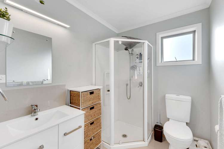 351 Henwood Road Hillsborough_17