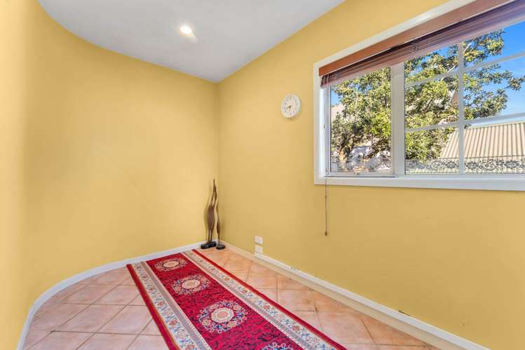 18A Gilletta Road Mt Roskill_16