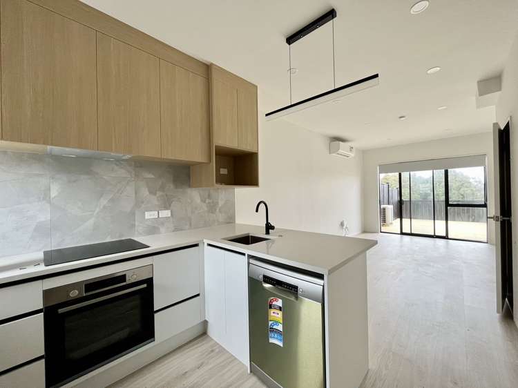 5 Rana Road Flat Bush_13