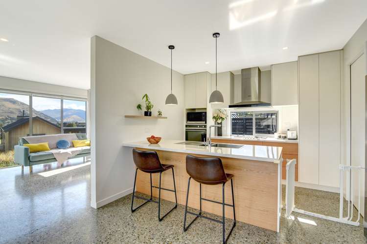 6 Polperro Court Jacks Point_5