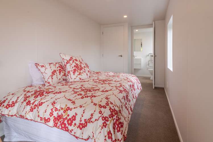 6 Settlers Hill Akaroa_19