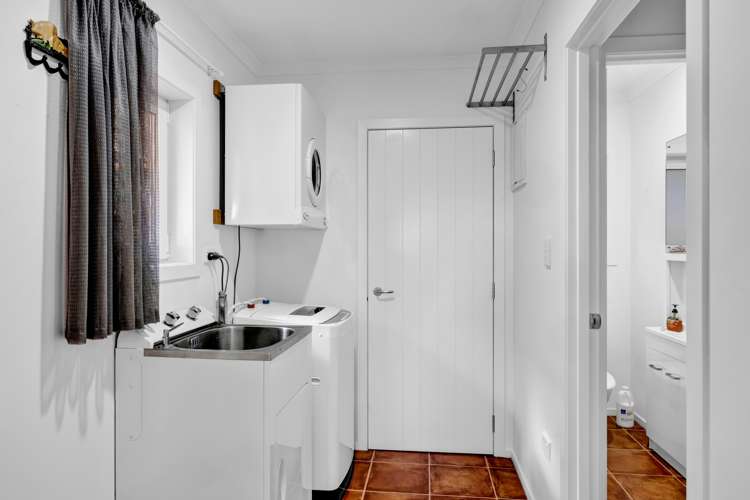 1 Wilson Road Opunake_21