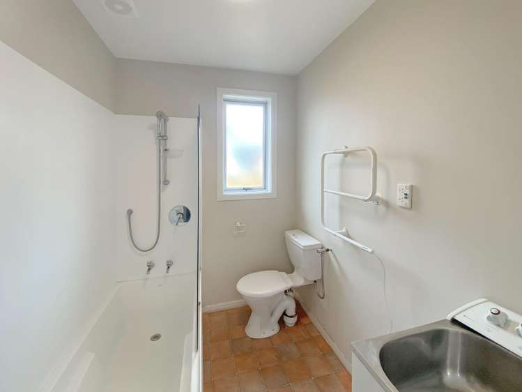 3/4 Hendon St Edgeware_9