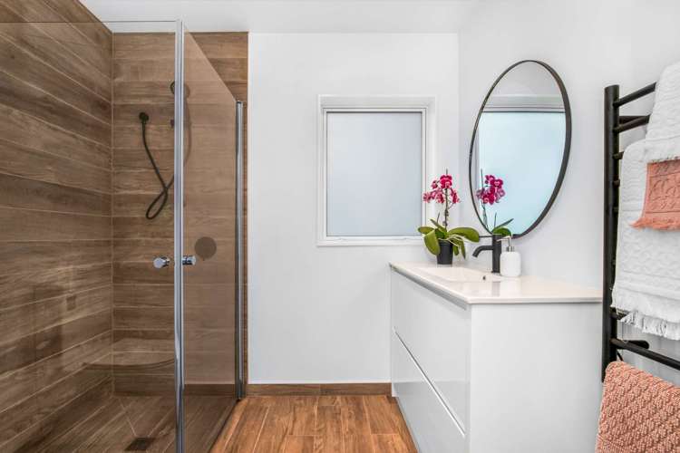 39a Sutton Crescent Papakura_12