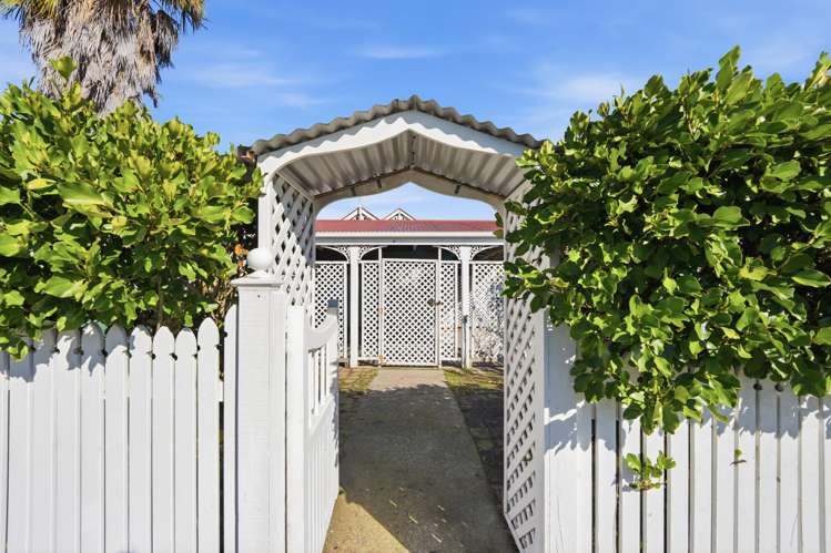 33 View Road Henderson_16