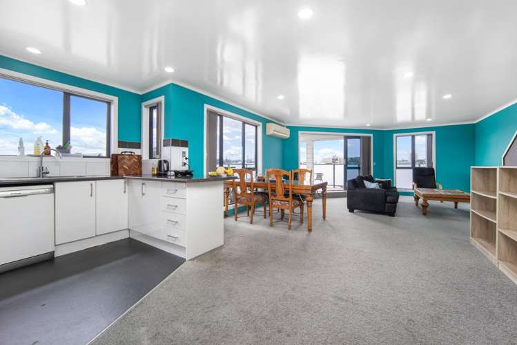 4/9 Freeman Way Manukau_12