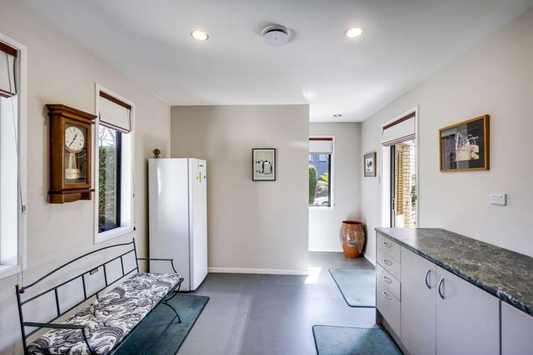 8 Saint Hill Lane Havelock North_16