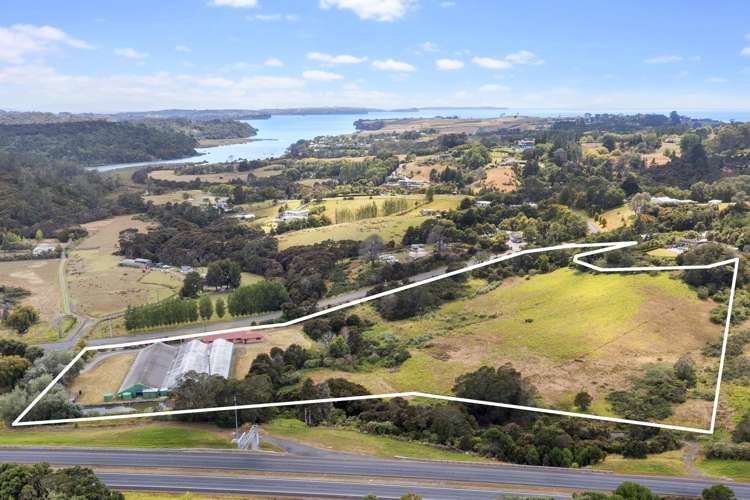 1370 East Coast Road Redvale_8