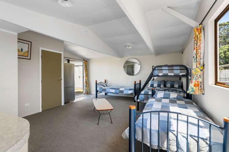 21 Given Grove Pauanui_20