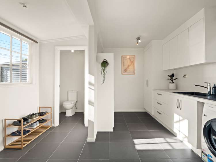 70 Easther Crescent Kew_8