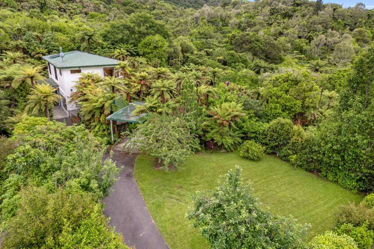 11 Te Mu Road Lake Tarawera_9