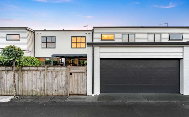 52 Bluegrey Avenue Stonefields_15