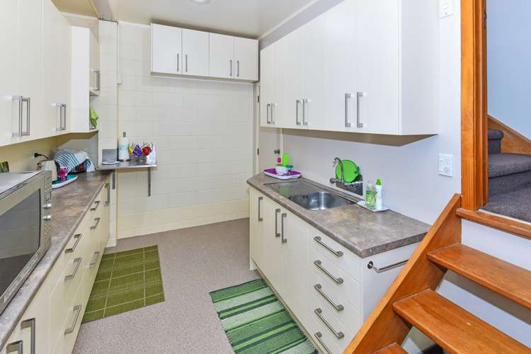 1 Kingsclere Place Goodwood Heights_10