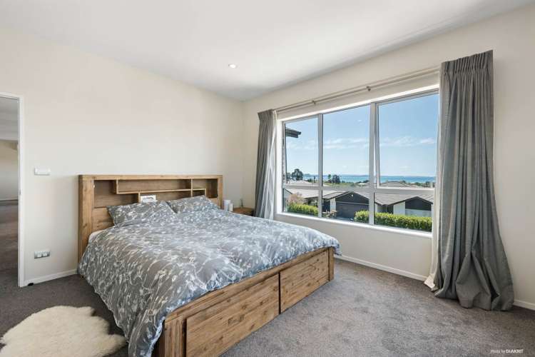 3 Ruth Craig Place Stanmore Bay_11