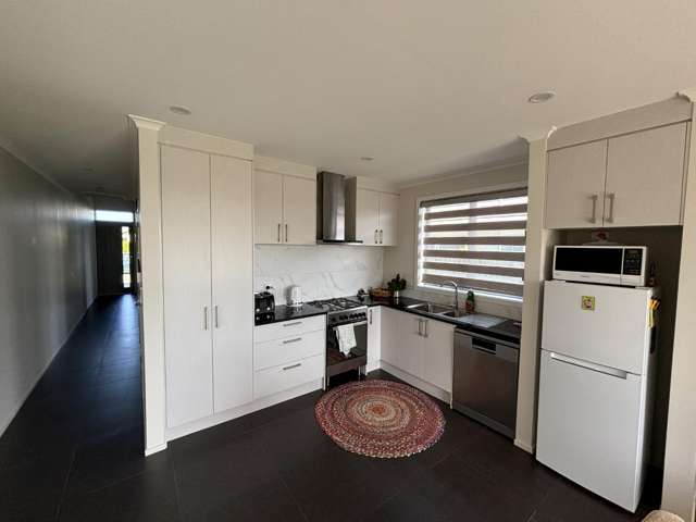 24A Kingdon Road 1093_3