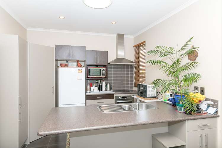 131f Rototuna Road Rototuna_6