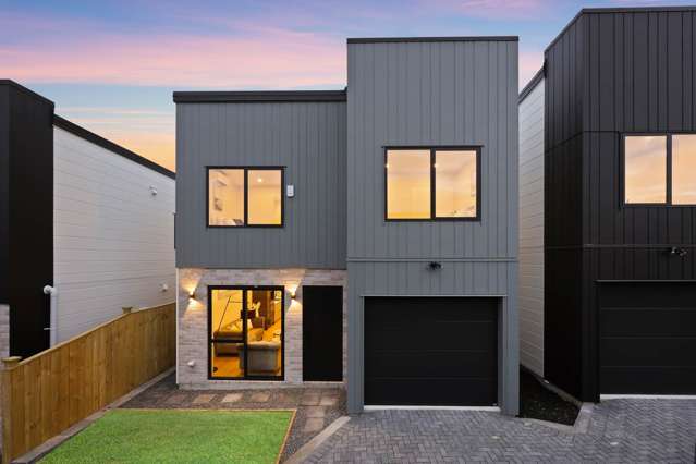 Lots 2-5/44 Bradbury Road Botany Downs_2