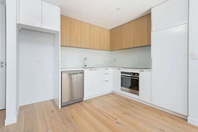 203/1 Kimiora Street Three Kings_3