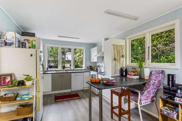 514 West Coast Road Oratia_4