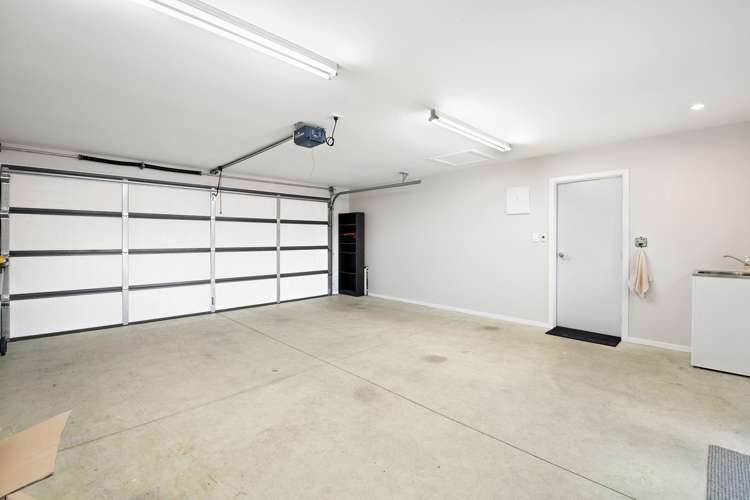 160 Torkar Road Clarks Beach_25