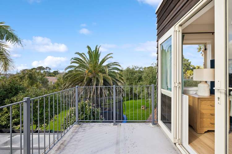 16 Almond Grove Greenhithe_19