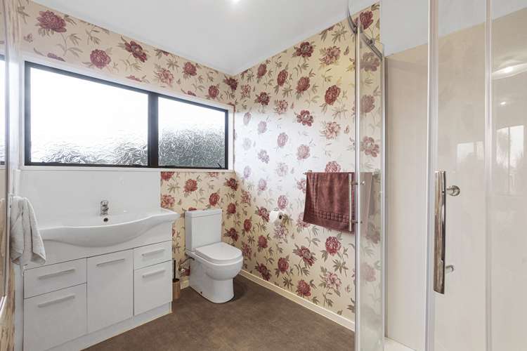 10 Sewell Place Leamington_13