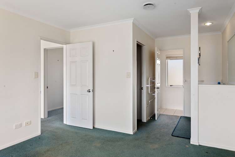 7 Marchignal Street Coastlands_11