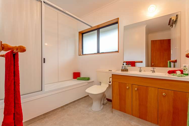 10 Seville Court Terrace End_12